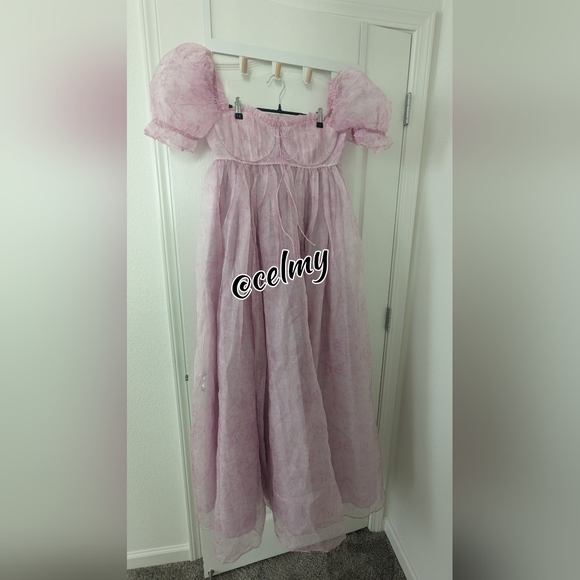 BNWT Selkie The Pink Porcelain Silk Gauze Seashell Gown - Picture 5 of 6